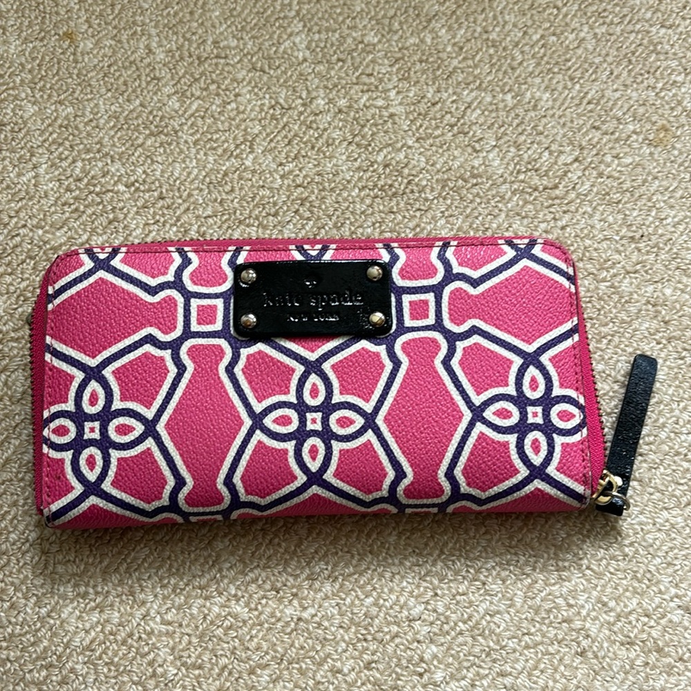 Kate Spade wallet -lots of slots for cards - zippered change pouch